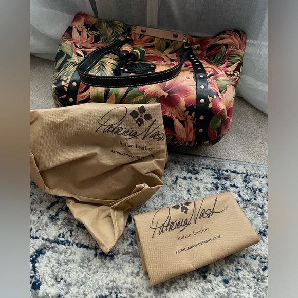 NWT RARE Patricia Nash Benvenuto Tote - Picture 8 of 10